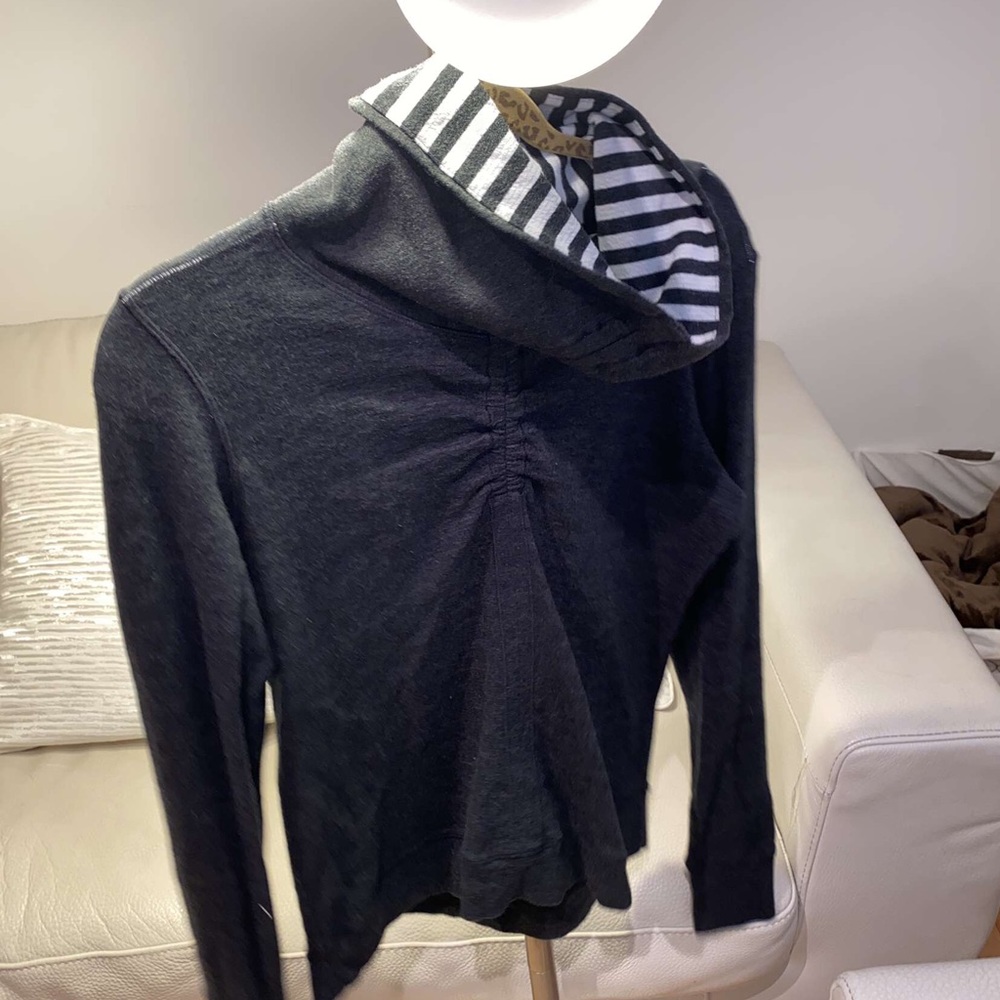 Lululemon jacket - Picture 2 of 3